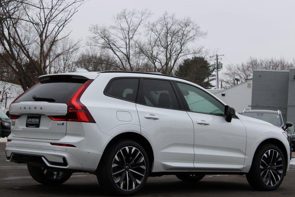 new 2026 Volvo XC60 car, priced at $63,935