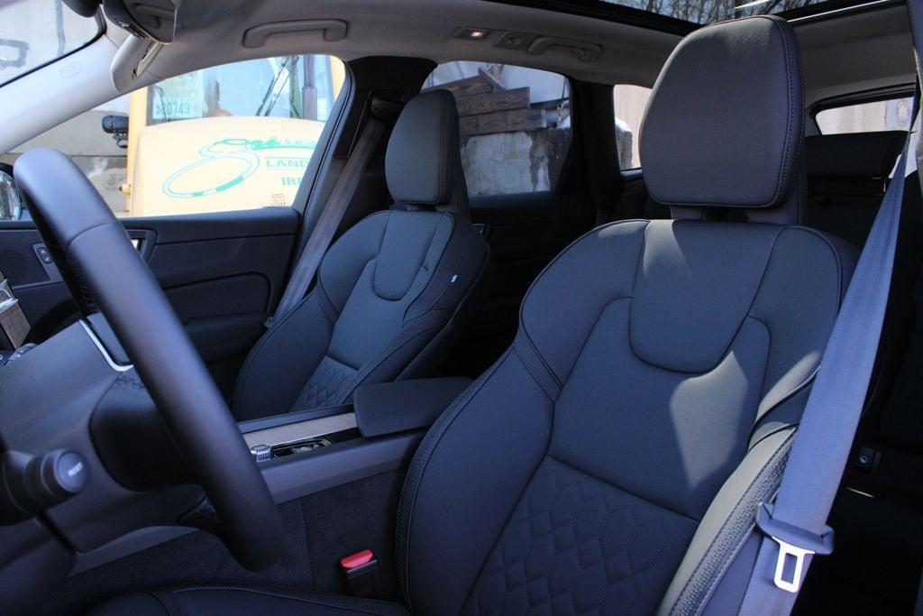 new 2026 Volvo XC60 car, priced at $58,105