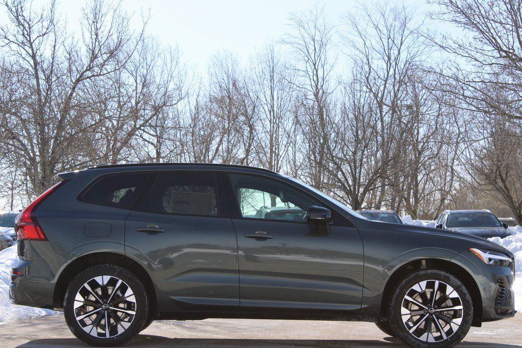 new 2026 Volvo XC60 Plug-In Hybrid car, priced at $70,590