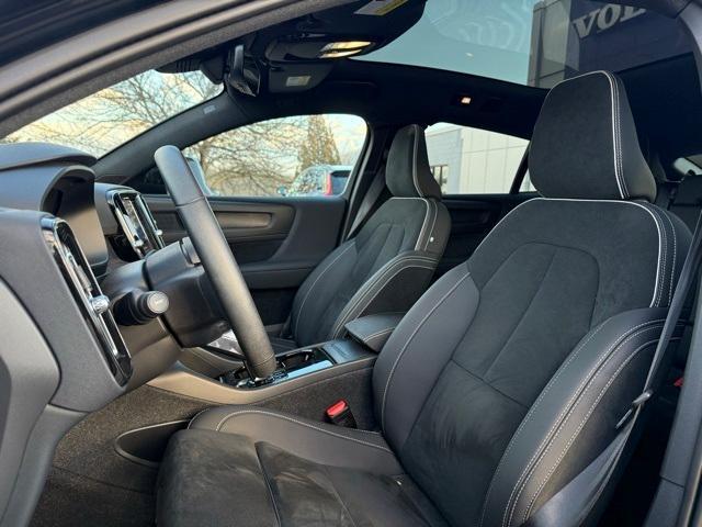 used 2023 Volvo C40 Recharge Pure Electric car, priced at $26,988