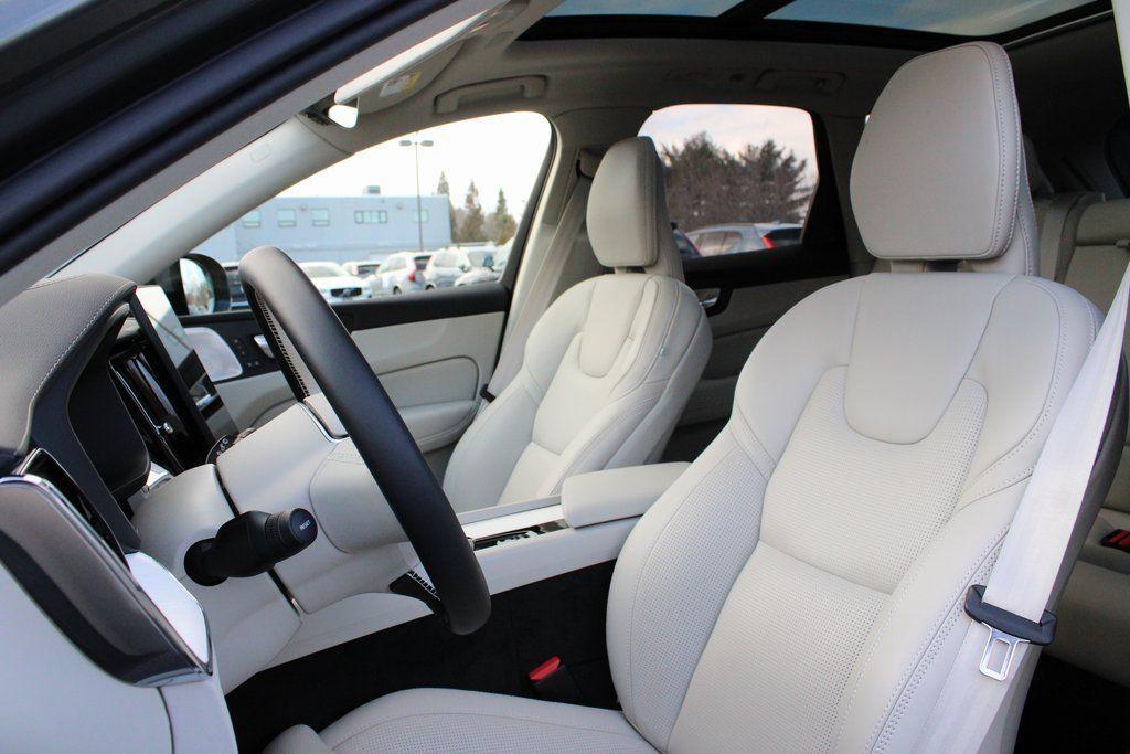 new 2026 Volvo XC60 Plug-In Hybrid car, priced at $80,310