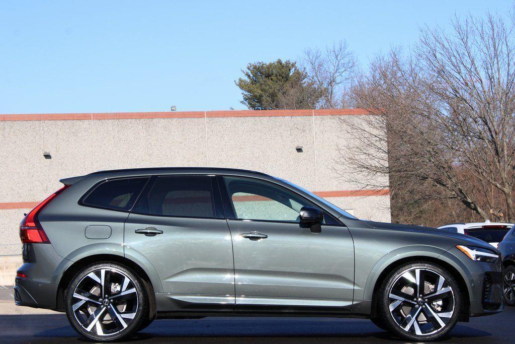 new 2026 Volvo XC60 Plug-In Hybrid car, priced at $80,310