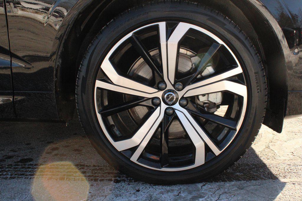 used 2023 Volvo XC60 car