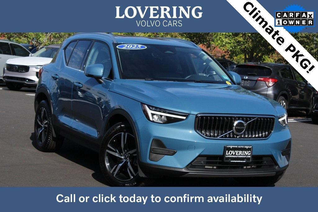 used 2025 Volvo XC40 car, priced at $31,937