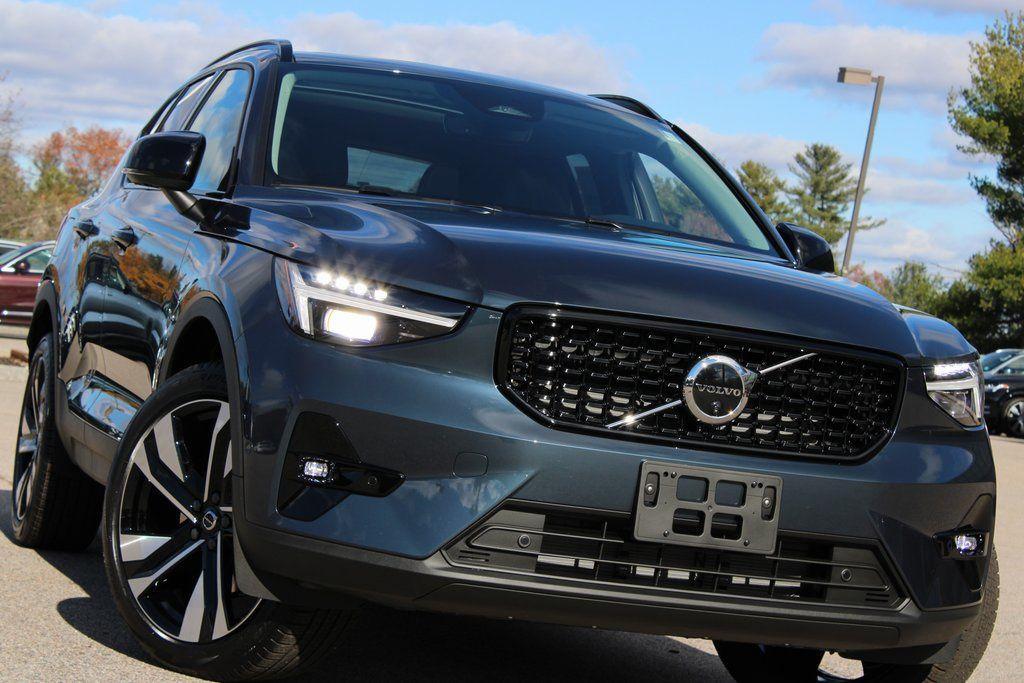 new 2026 Volvo XC40 car, priced at $54,200