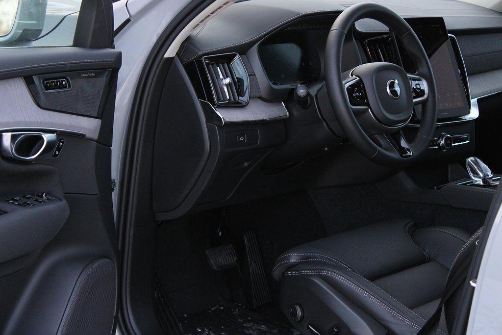 new 2026 Volvo XC90 car, priced at $75,155