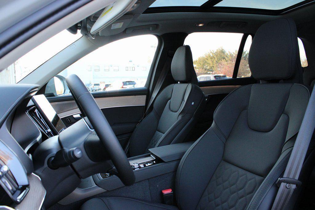 new 2026 Volvo XC90 car, priced at $71,825
