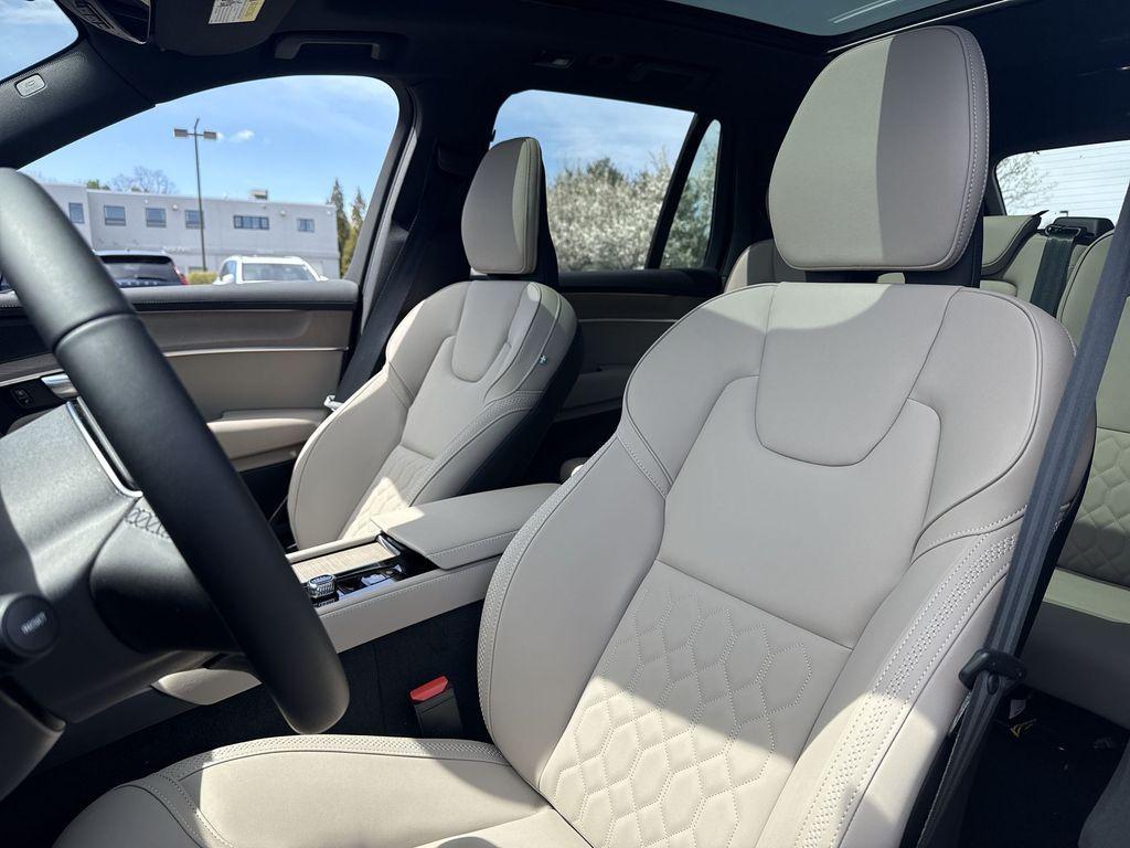 new 2026 Volvo XC90 car, priced at $71,825