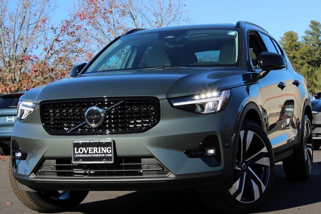new 2026 Volvo XC40 car, priced at $51,400