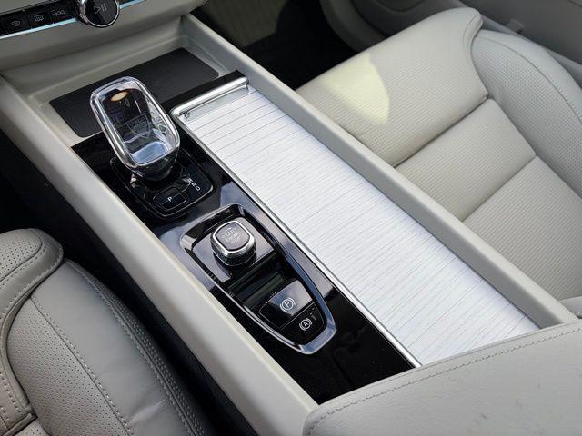 new 2026 Volvo XC60 Plug-In Hybrid car, priced at $75,140