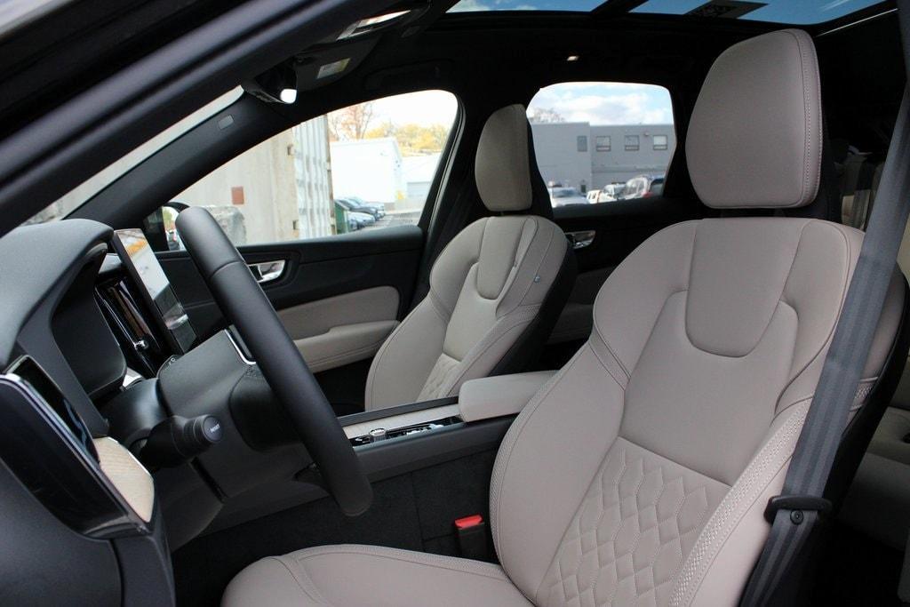 new 2026 Volvo XC60 Plug-In Hybrid car, priced at $69,285