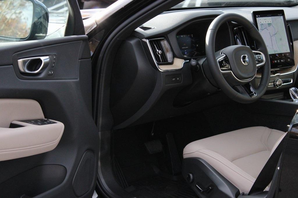 new 2026 Volvo XC60 Plug-In Hybrid car, priced at $69,285