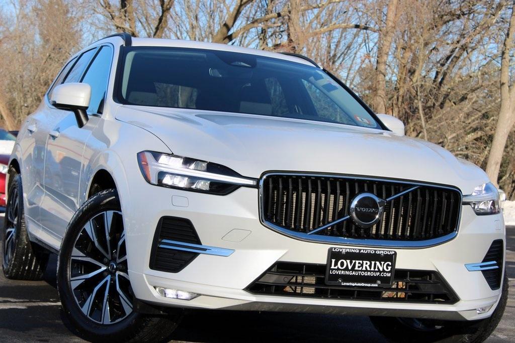 used 2023 Volvo XC60 car, priced at $32,412