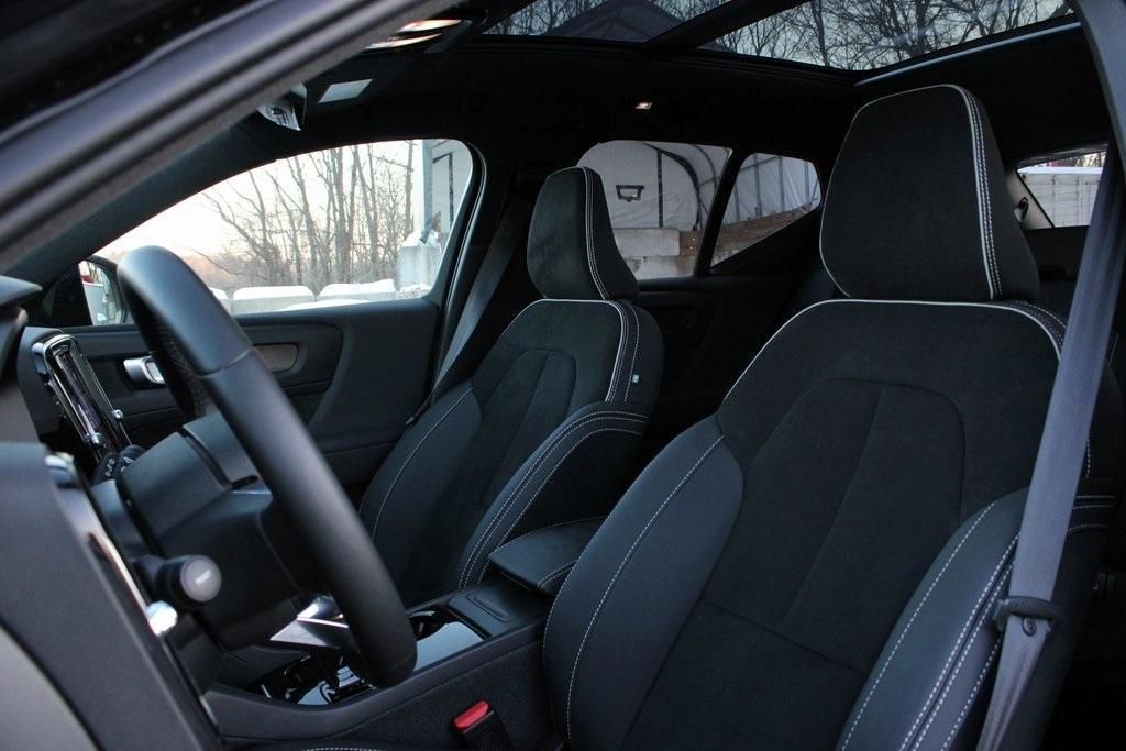 used 2024 Volvo XC40 Recharge Pure Electric car, priced at $32,747