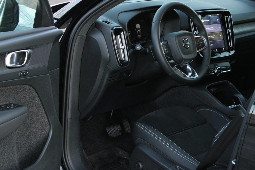 used 2024 Volvo XC40 Recharge Pure Electric car, priced at $32,747