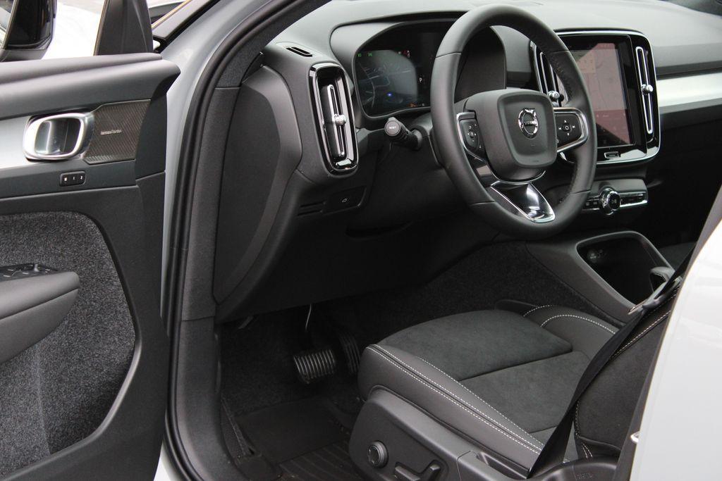 new 2026 Volvo XC40 car, priced at $54,960