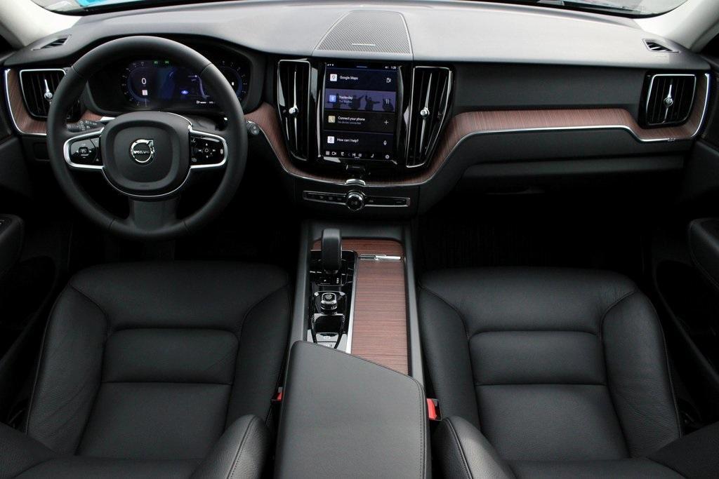 used 2023 Volvo XC60 car, priced at $35,866