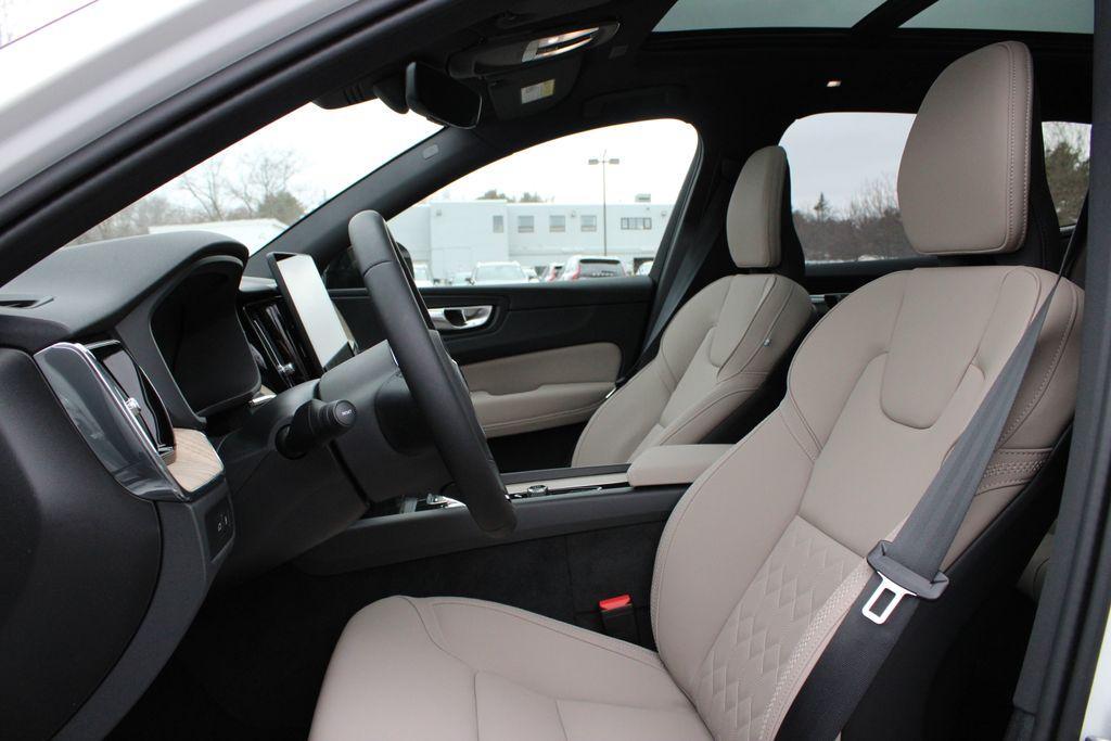 new 2026 Volvo XC60 Plug-In Hybrid car, priced at $69,285