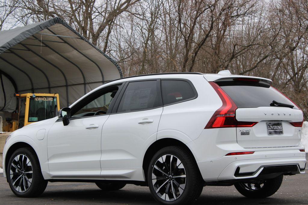 new 2026 Volvo XC60 Plug-In Hybrid car, priced at $69,285