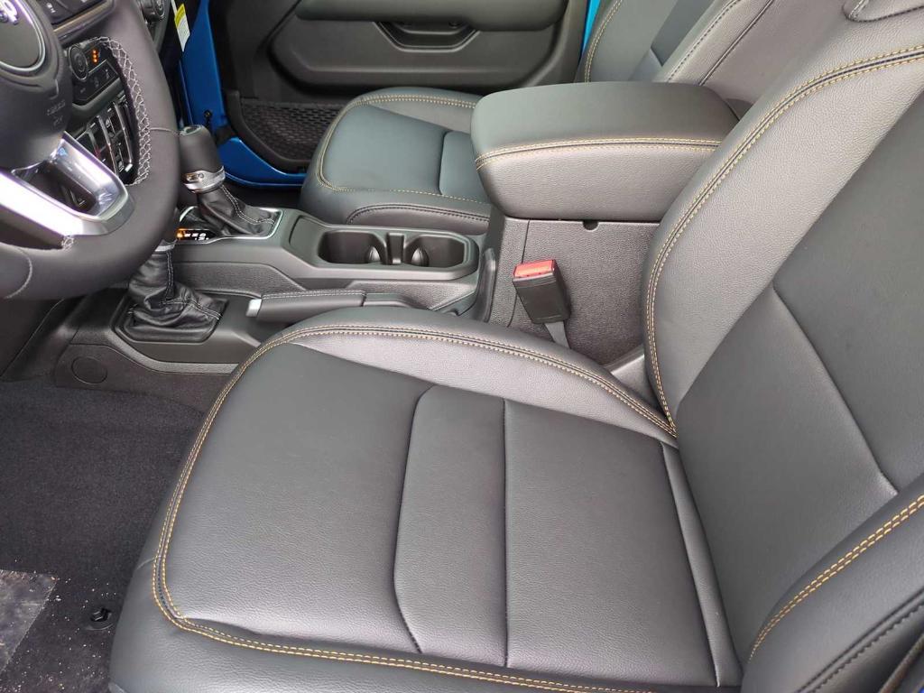 new 2026 Jeep Wrangler car, priced at $48,193