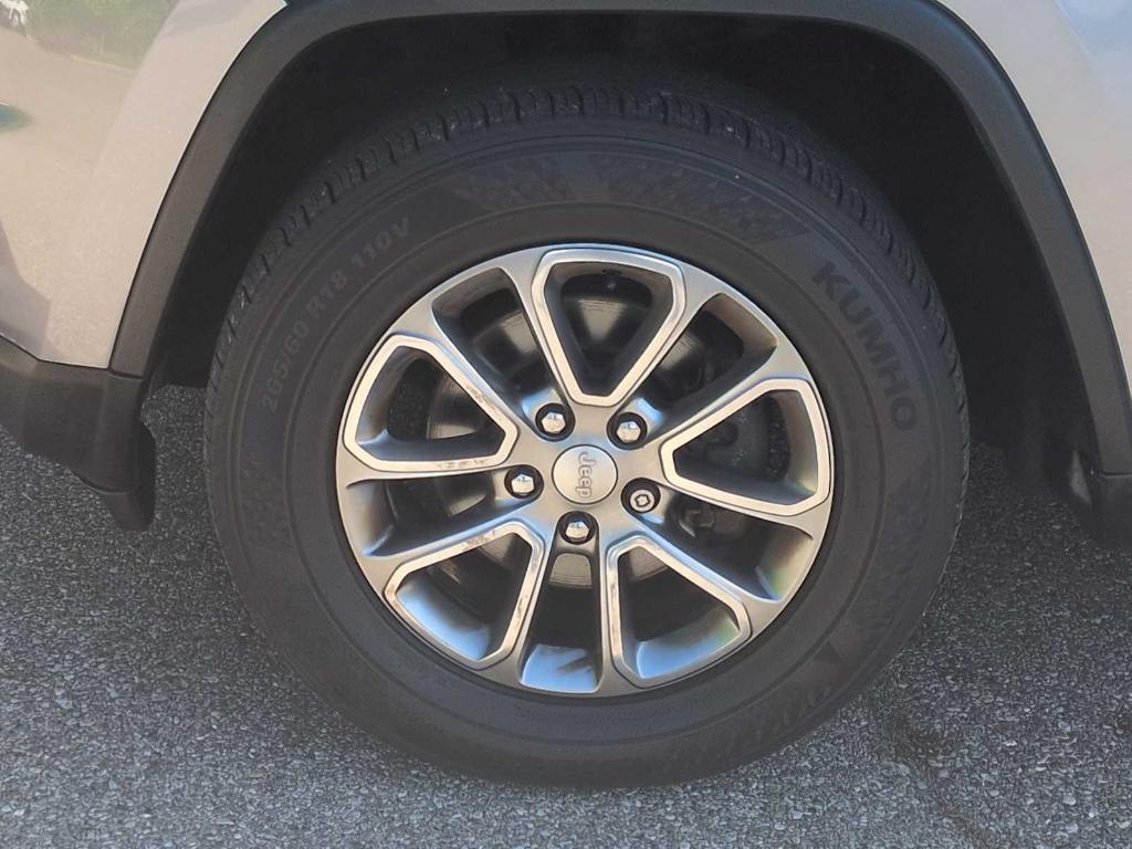 used 2014 Jeep Grand Cherokee car, priced at $6,800
