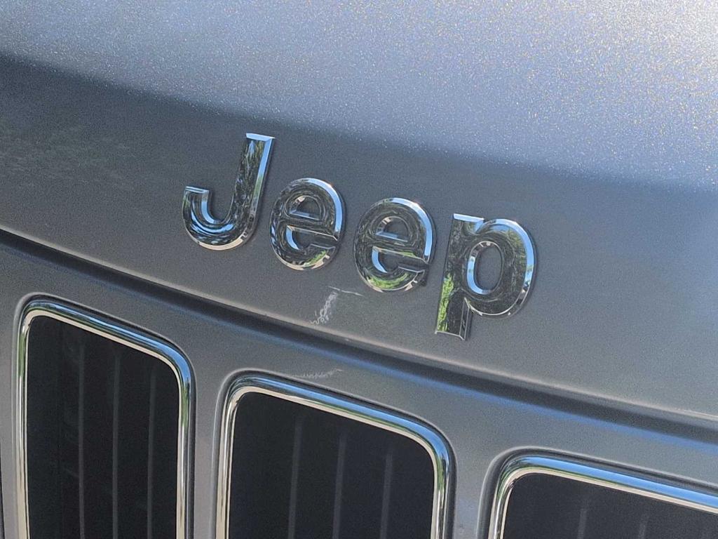 used 2014 Jeep Grand Cherokee car, priced at $6,800