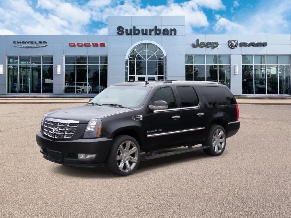 used 2013 Cadillac Escalade ESV car, priced at $9,579