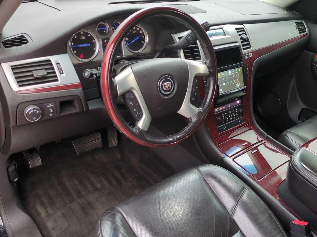 used 2013 Cadillac Escalade ESV car, priced at $9,579