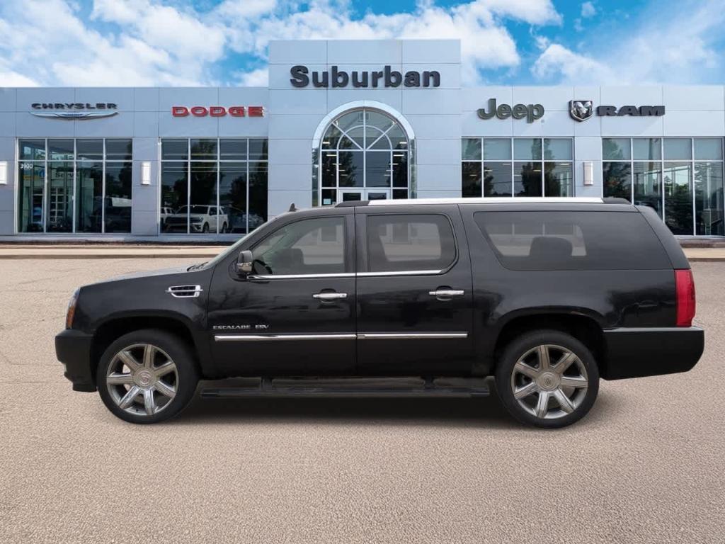 used 2013 Cadillac Escalade ESV car, priced at $9,579