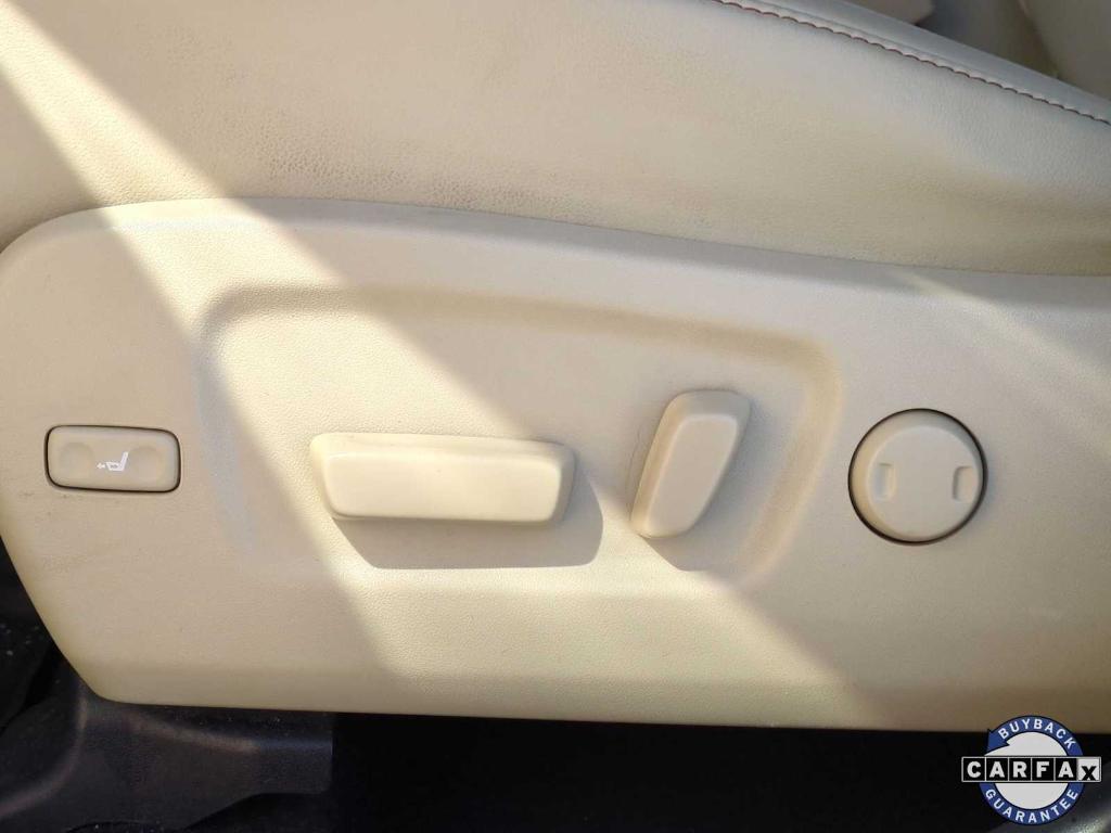 used 2019 Toyota Highlander car, priced at $24,865