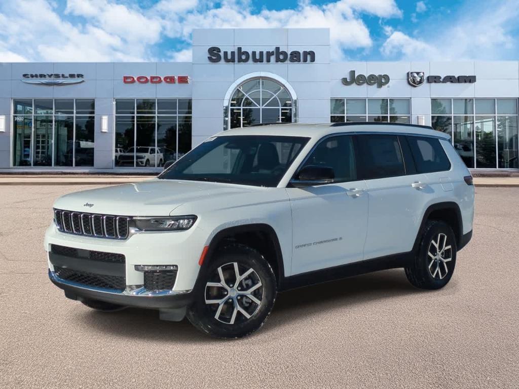 new 2025 Jeep Grand Cherokee L car, priced at $39,595