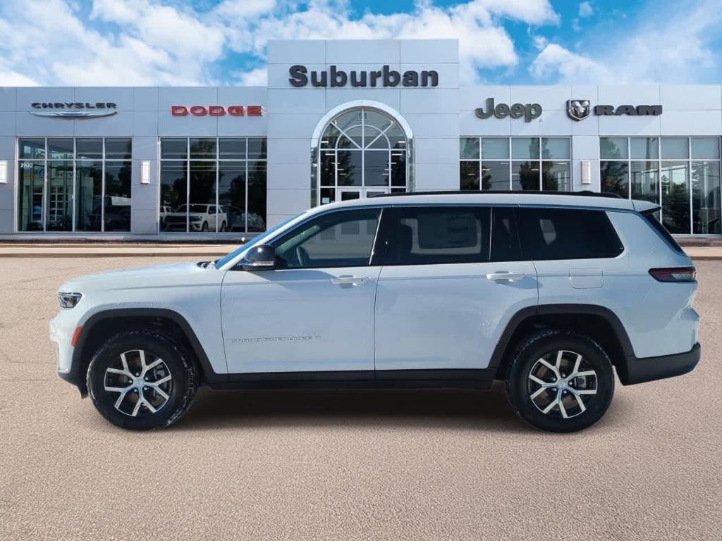 new 2025 Jeep Grand Cherokee L car, priced at $39,595