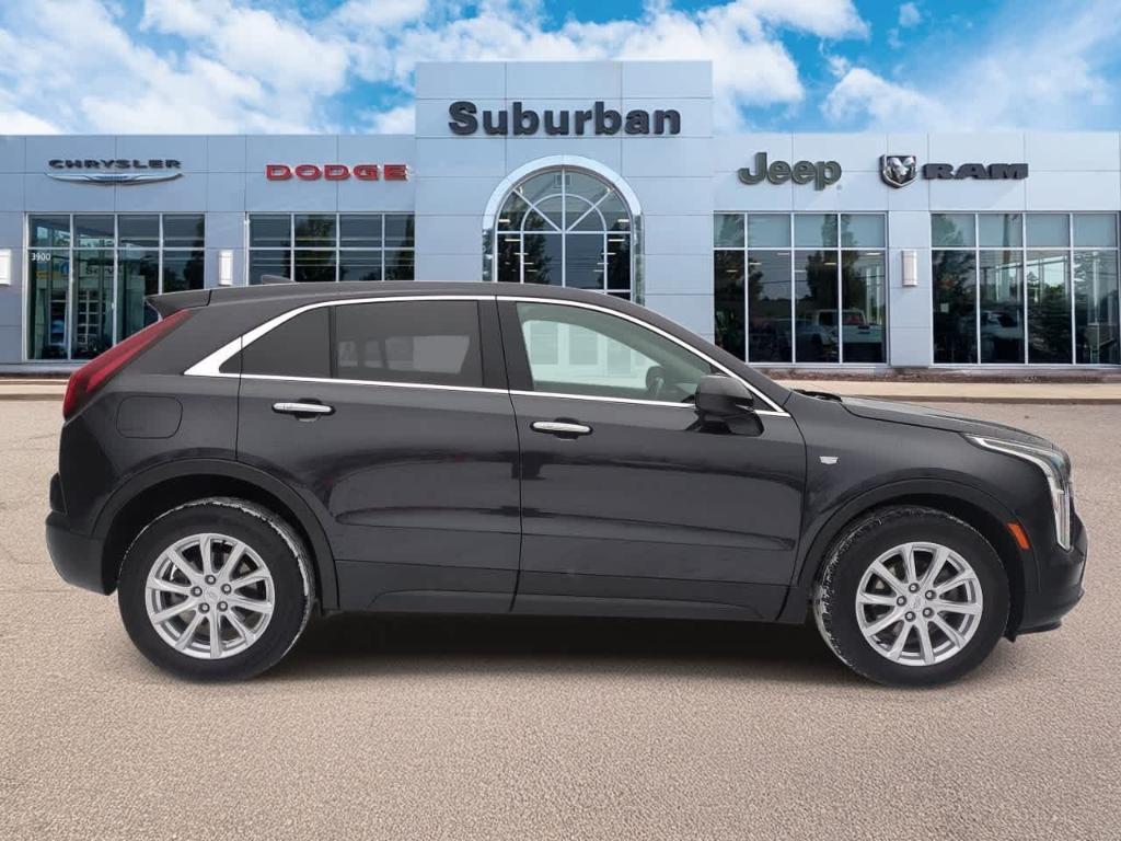 used 2022 Cadillac XT4 car, priced at $23,990