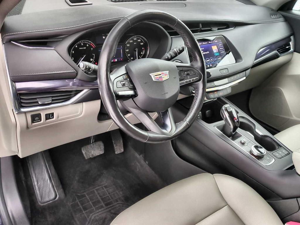 used 2022 Cadillac XT4 car, priced at $23,990