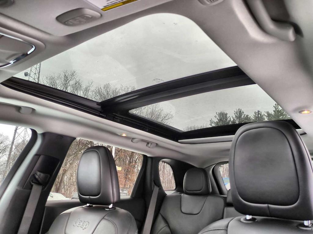 used 2023 Jeep Cherokee car, priced at $23,950