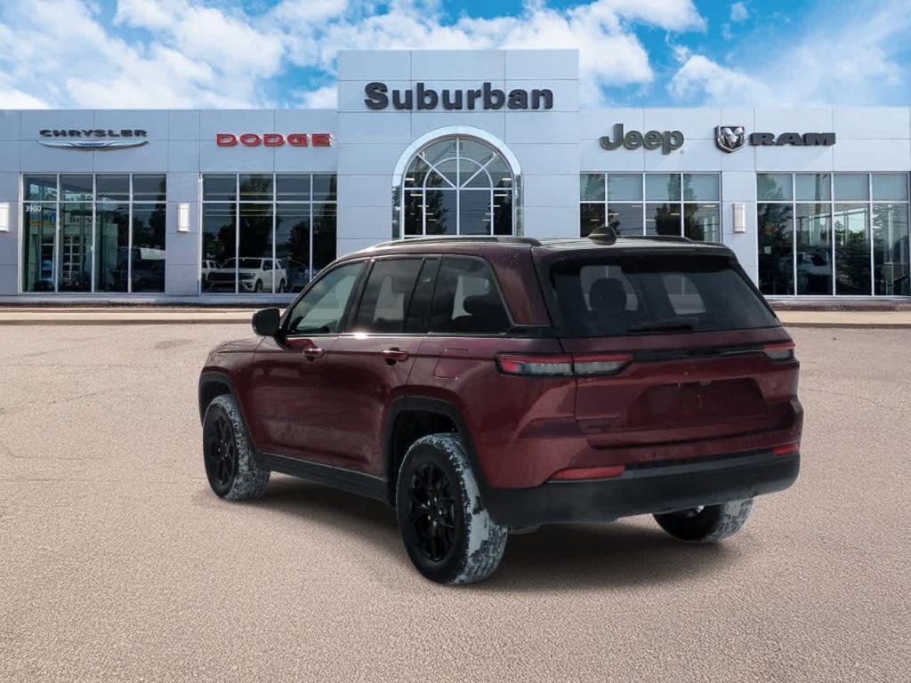 new 2026 Jeep Grand Cherokee car, priced at $42,915