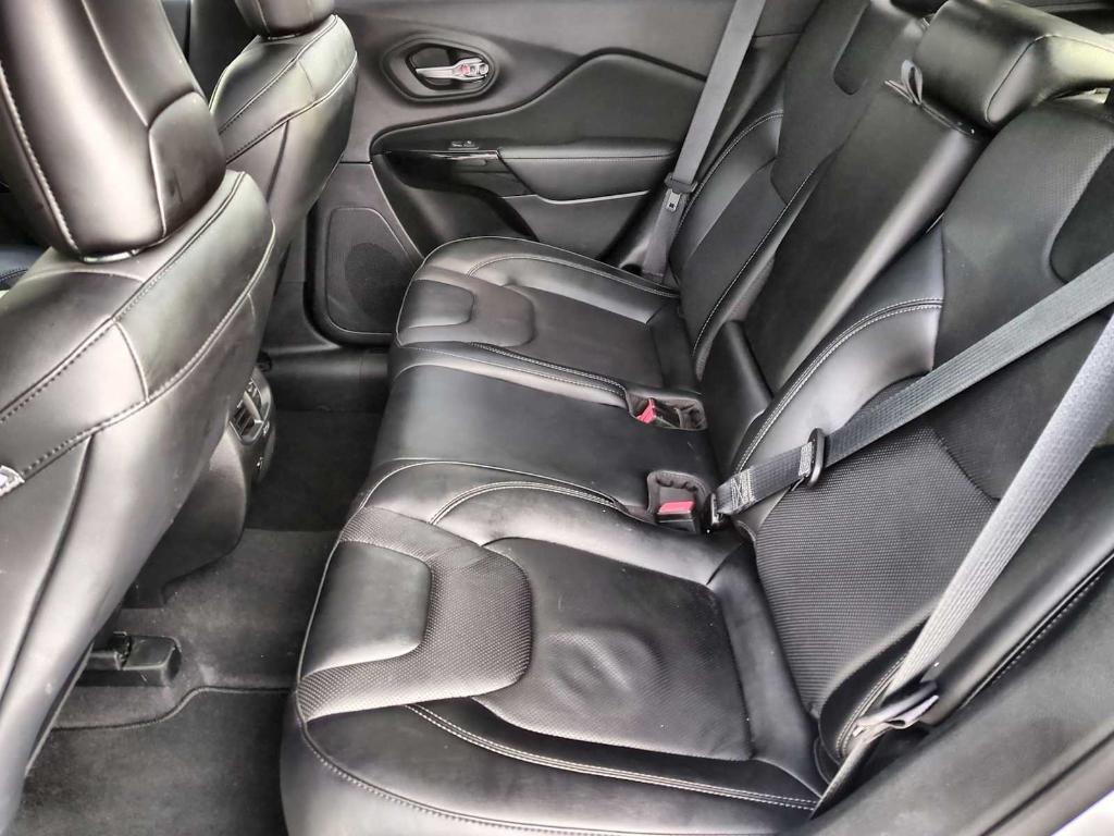 used 2023 Jeep Cherokee car, priced at $23,995