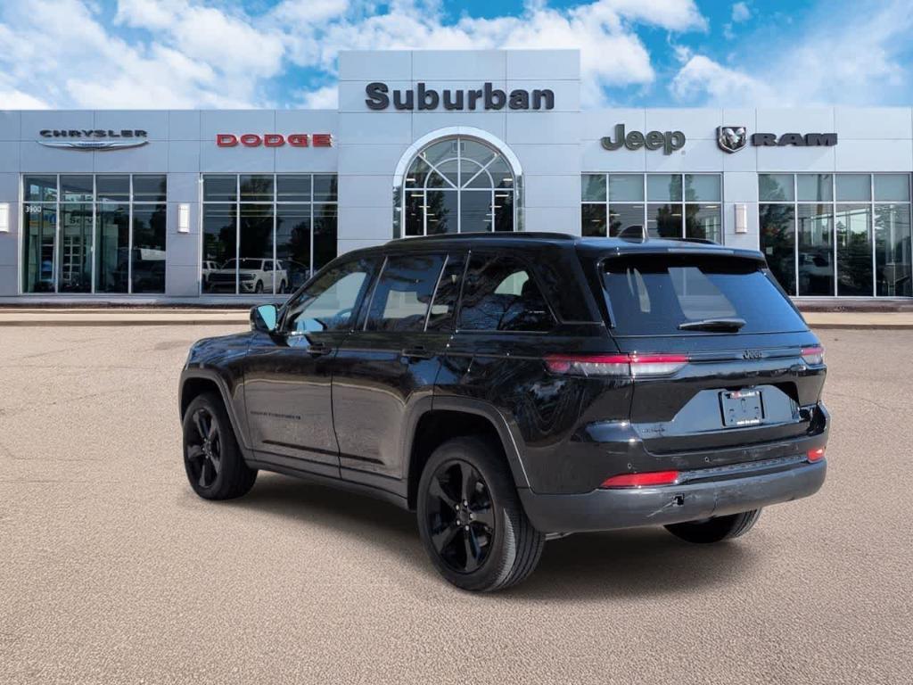 used 2024 Jeep Grand Cherokee car, priced at $33,495