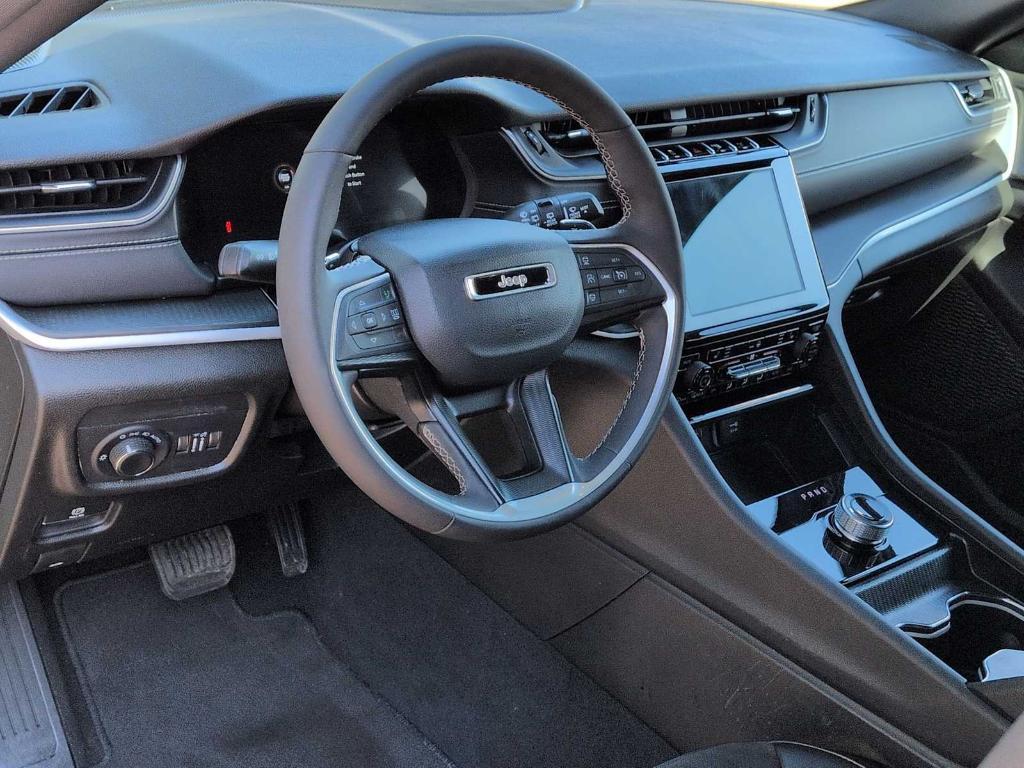 used 2024 Jeep Grand Cherokee car, priced at $33,495