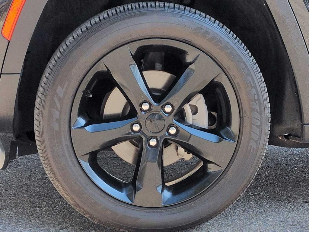 used 2024 Jeep Grand Cherokee car, priced at $33,495