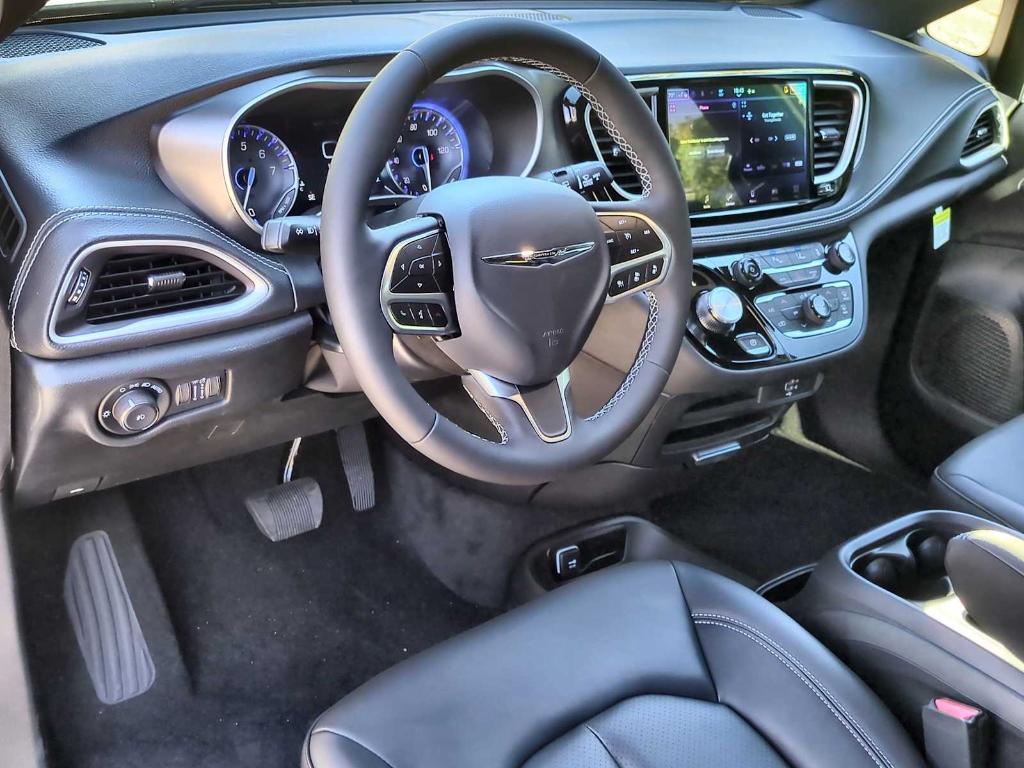 new 2026 Chrysler Pacifica car, priced at $39,160