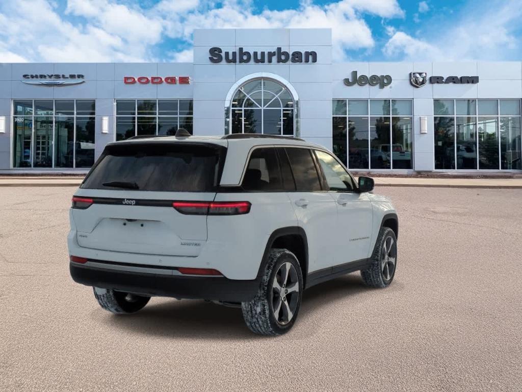 new 2026 Jeep Grand Cherokee car, priced at $42,864