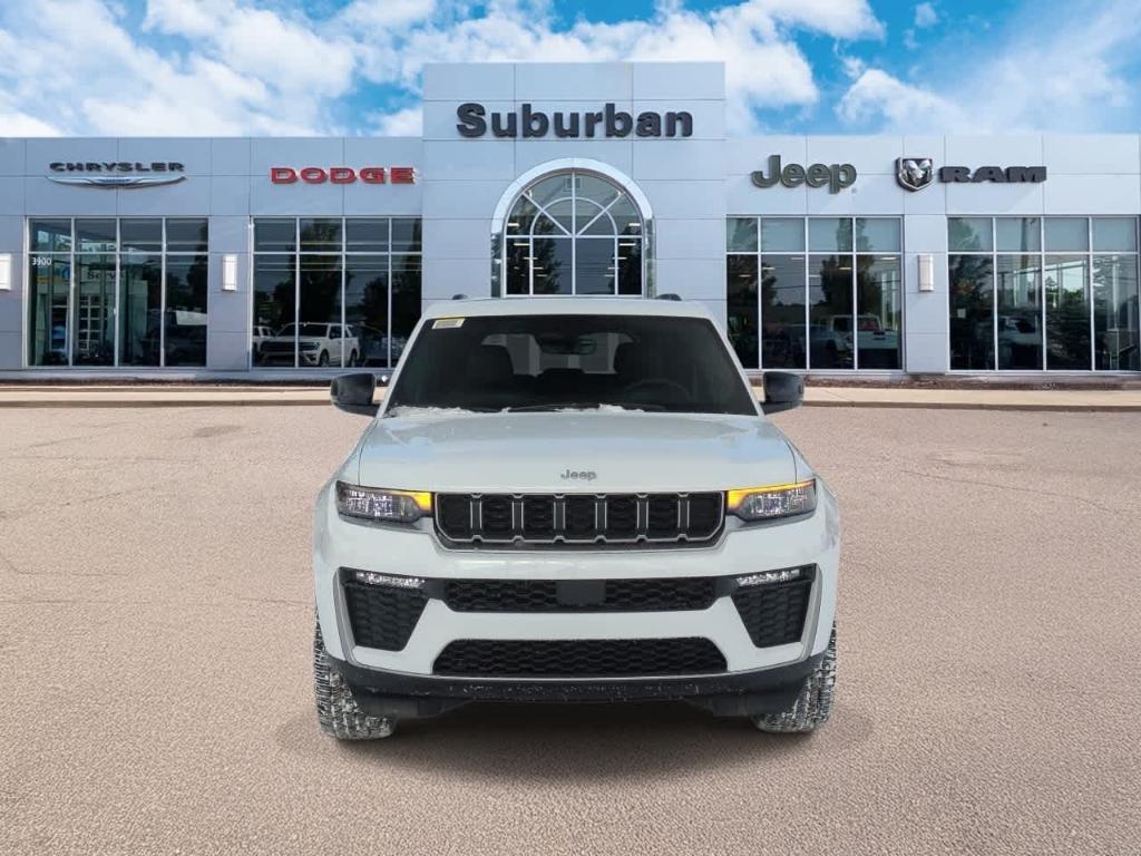 new 2026 Jeep Grand Cherokee car, priced at $42,864