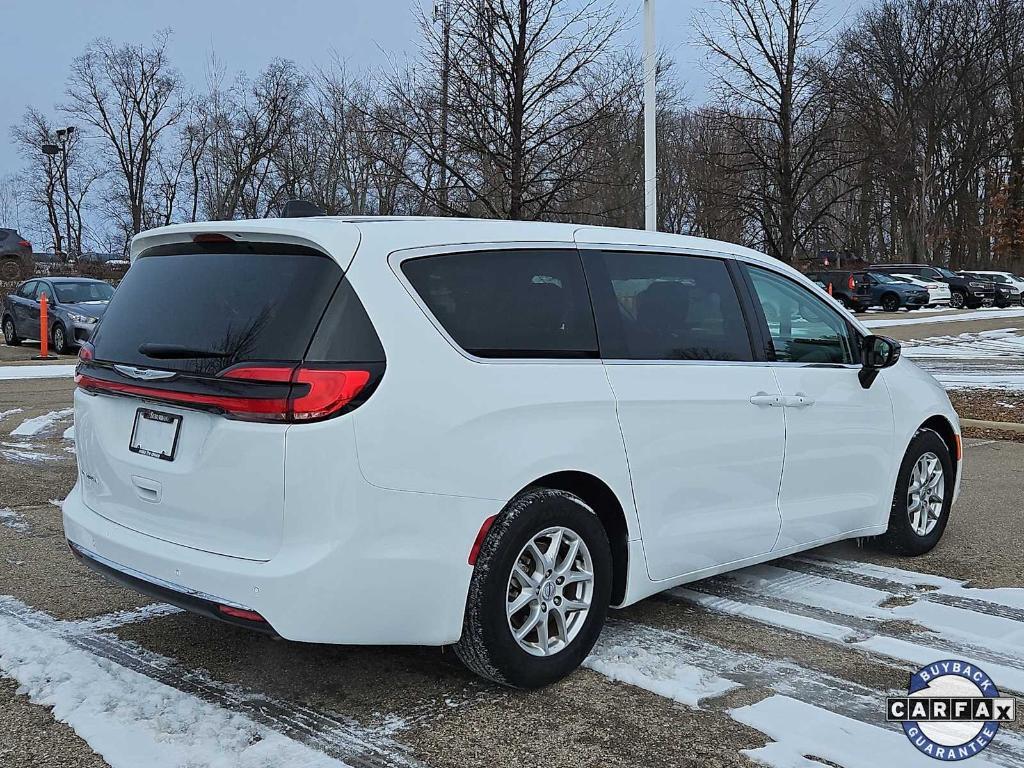 used 2024 Chrysler Pacifica car, priced at $25,981