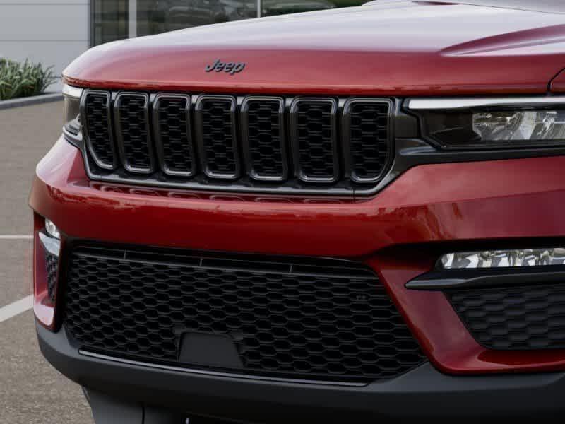 new 2025 Jeep Grand Cherokee car, priced at $44,222