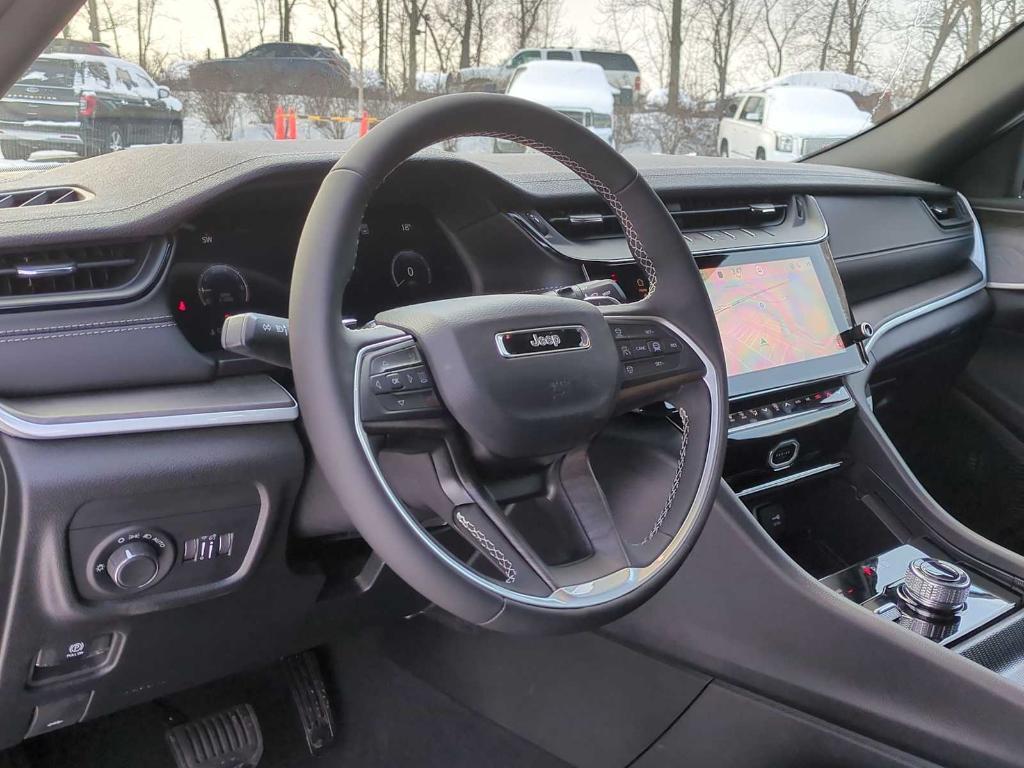 new 2026 Jeep Grand Cherokee car, priced at $41,434
