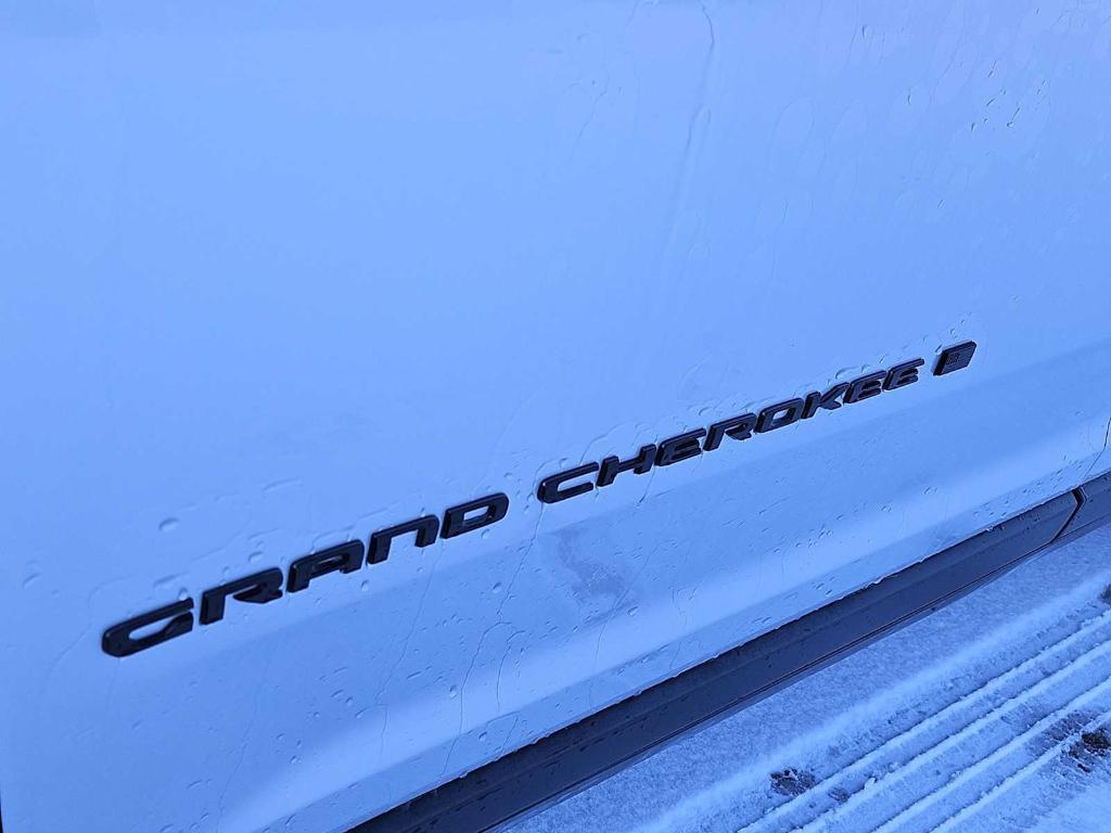 used 2025 Jeep Grand Cherokee car, priced at $44,495