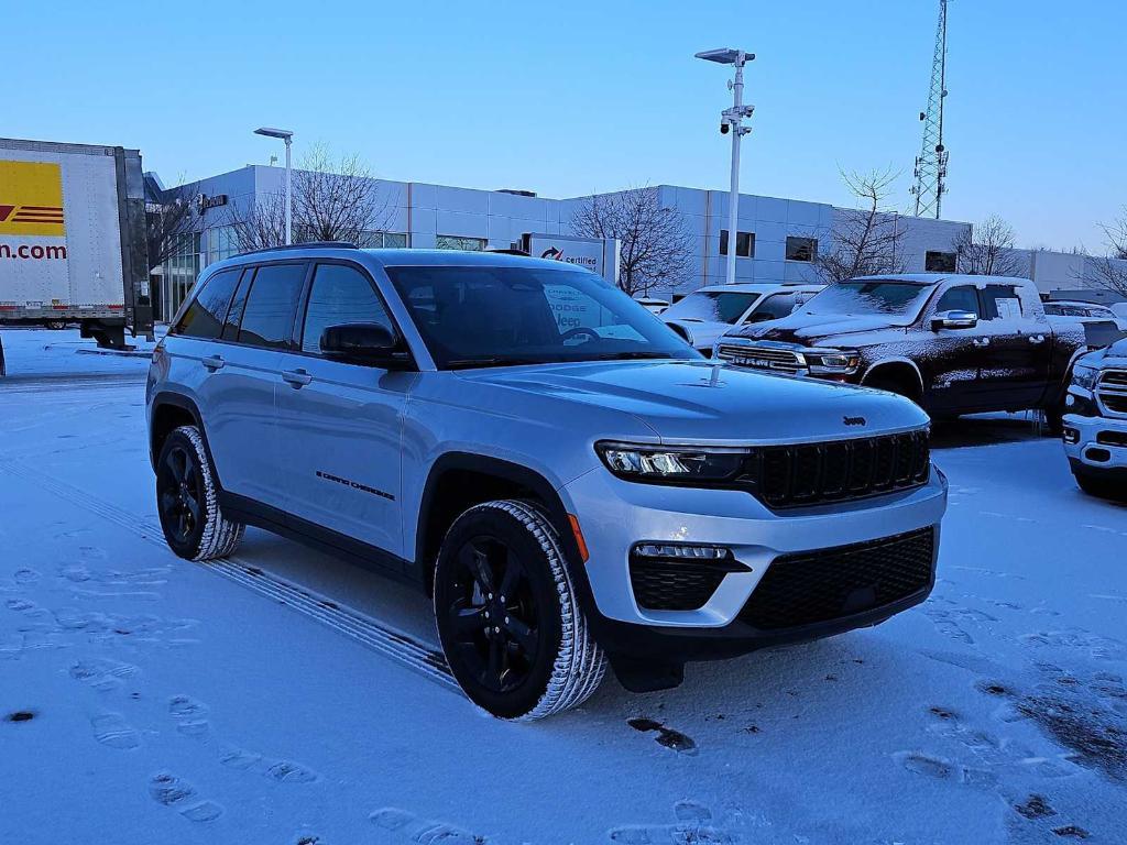 used 2025 Jeep Grand Cherokee car, priced at $44,495