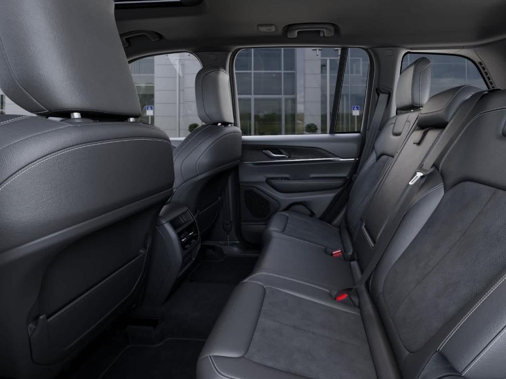 new 2026 Jeep Grand Cherokee car, priced at $42,015