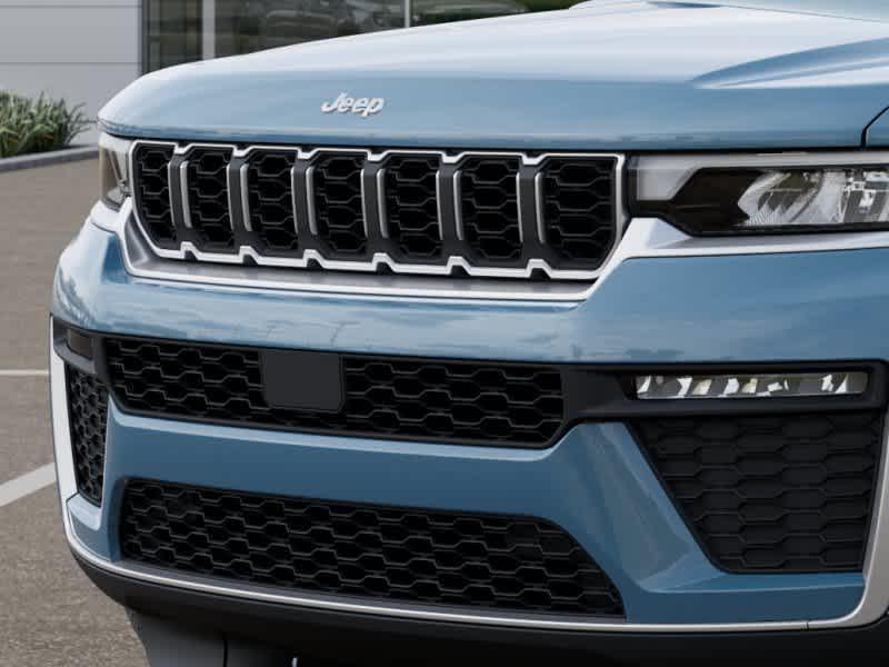 new 2026 Jeep Grand Cherokee car, priced at $44,015